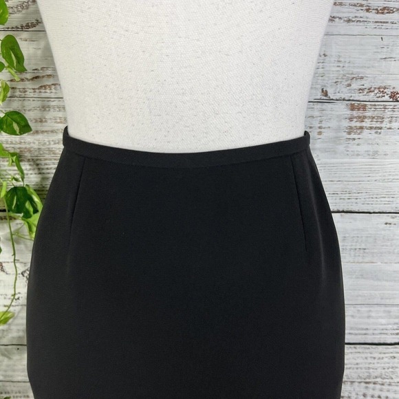 Jones Studio Skirt size 4 Classic Black Straight Knee Kick Pleats Modest Career - Picture 4 of 10